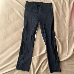 Athleta hit it mesh black and white capri leggings